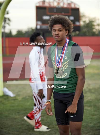 Thumbnail 2 in FHSAA 3A District 3 (Awards) photogallery.