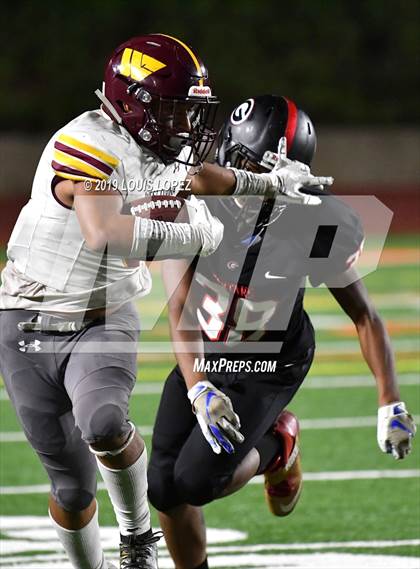 Thumbnail 3 in Glendora vs. West Covina photogallery.