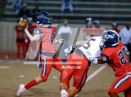 Thumbnail 1 in Mustang @ Southmoore photogallery.
