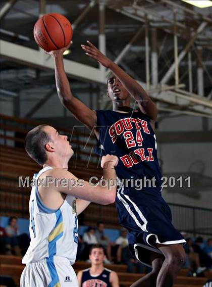 Thumbnail 1 in Gibbs vs South Doyle (Kroger Thanksgiving Classic) photogallery.