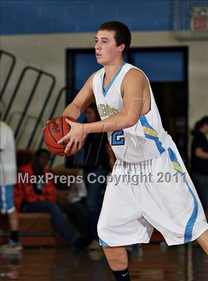 Thumbnail 1 in Gibbs vs South Doyle (Kroger Thanksgiving Classic) photogallery.