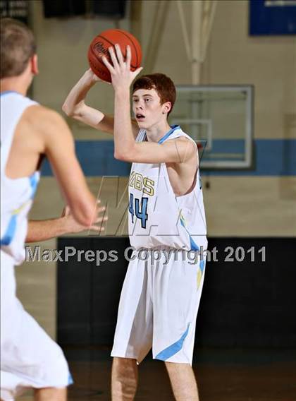 Thumbnail 2 in Gibbs vs South Doyle (Kroger Thanksgiving Classic) photogallery.