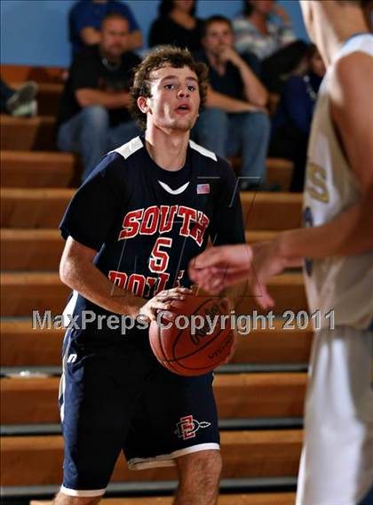 Thumbnail 3 in Gibbs vs South Doyle (Kroger Thanksgiving Classic) photogallery.