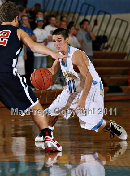 Thumbnail 3 in Gibbs vs South Doyle (Kroger Thanksgiving Classic) photogallery.