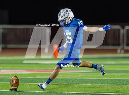 Thumbnail 2 in Duchesne vs. Beaver (UHSAA 1A Semifinal) photogallery.