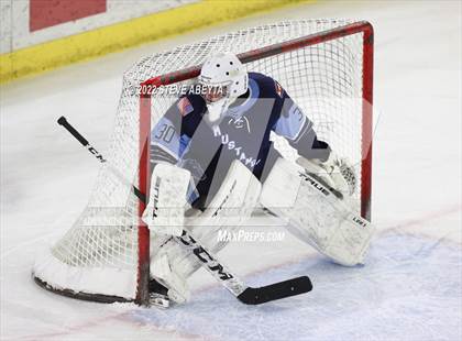 Thumbnail 2 in Denver East vs Ralston Valley (CHSAA 5A Semifinal Game) photogallery.