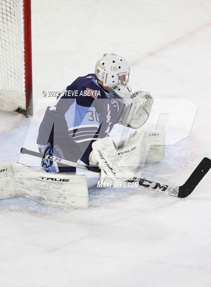 Thumbnail 1 in Denver East vs Ralston Valley (CHSAA 5A Semifinal Game) photogallery.