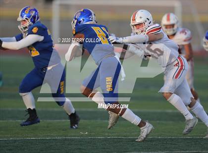 Thumbnail 2 in Timpview vs. Orem (UHSAA 5A Final) photogallery.