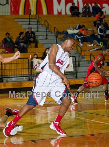 Thumbnail 2 in Atascocita vs. Crosby (McDonald's Texas Invitational) photogallery.