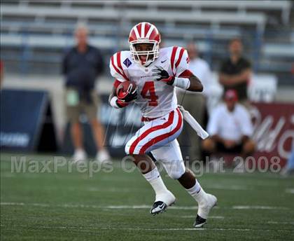 Thumbnail 3 in Carson vs. Mater Dei photogallery.