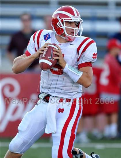Thumbnail 3 in Carson vs. Mater Dei photogallery.