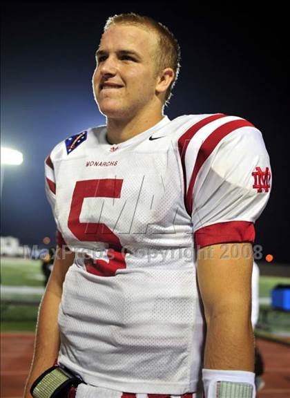 Thumbnail 3 in Carson vs. Mater Dei photogallery.