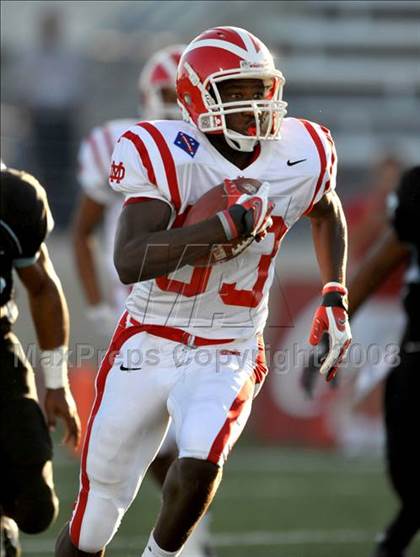 Thumbnail 2 in Carson vs. Mater Dei photogallery.