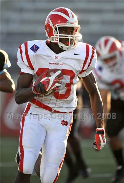 Thumbnail 1 in Carson vs. Mater Dei photogallery.