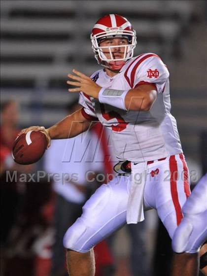 Thumbnail 3 in Carson vs. Mater Dei photogallery.