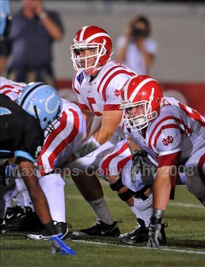 Thumbnail 1 in Carson vs. Mater Dei photogallery.