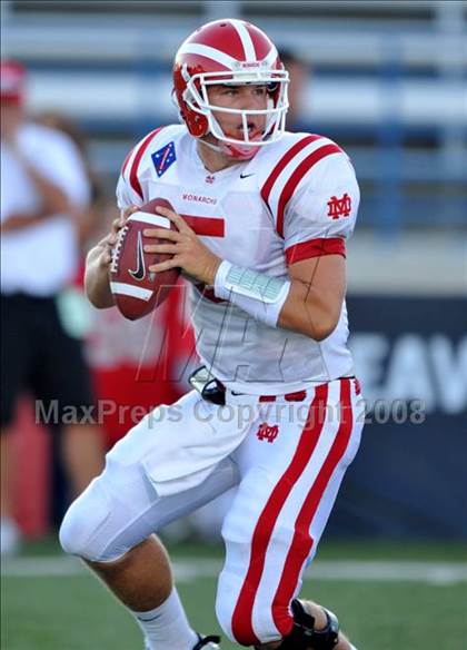 Thumbnail 2 in Carson vs. Mater Dei photogallery.