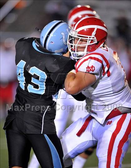 Thumbnail 2 in Carson vs. Mater Dei photogallery.