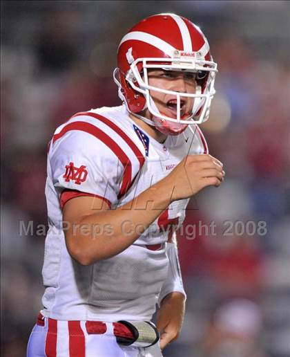 Thumbnail 3 in Carson vs. Mater Dei photogallery.