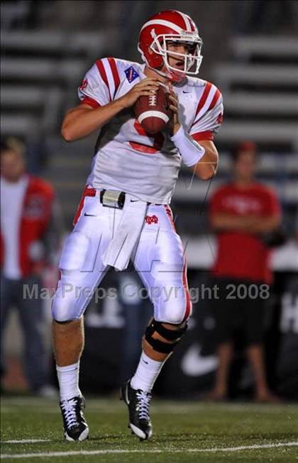 Thumbnail 3 in Carson vs. Mater Dei photogallery.