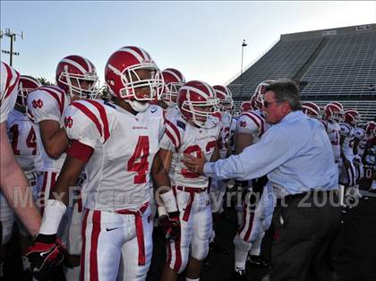 Thumbnail 3 in Carson vs. Mater Dei photogallery.