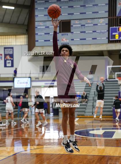 Thumbnail 1 in Brebeuf Jesuit Preparatory vs. Danville (IHSAA 3A Regional Semi-Final) photogallery.