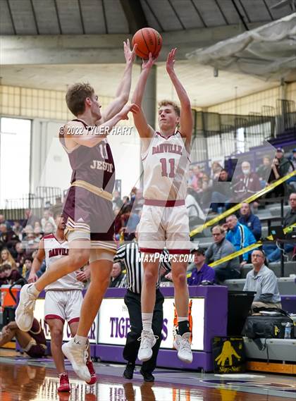 Thumbnail 2 in Brebeuf Jesuit Preparatory vs. Danville (IHSAA 3A Regional Semi-Final) photogallery.