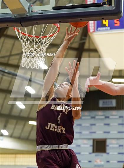 Thumbnail 1 in Brebeuf Jesuit Preparatory vs. Danville (IHSAA 3A Regional Semi-Final) photogallery.
