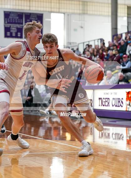 Thumbnail 2 in Brebeuf Jesuit Preparatory vs. Danville (IHSAA 3A Regional Semi-Final) photogallery.