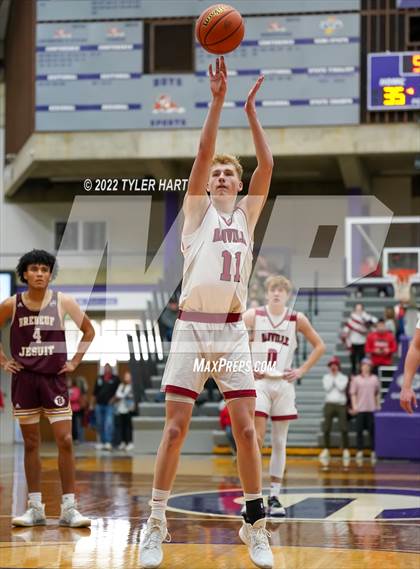 Thumbnail 3 in Brebeuf Jesuit Preparatory vs. Danville (IHSAA 3A Regional Semi-Final) photogallery.
