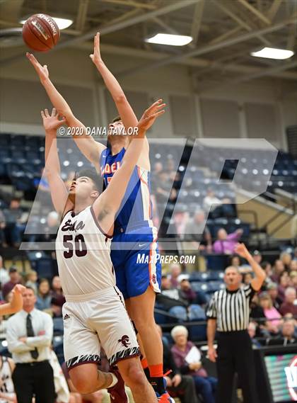 Thumbnail 3 in Slidell vs. Eula (UIL 1A Regional Semifinal) photogallery.