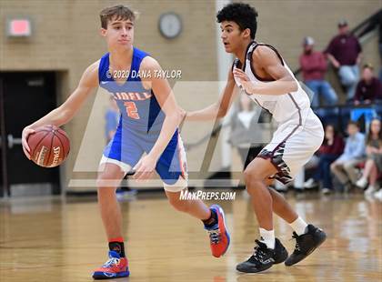 Thumbnail 1 in Slidell vs. Eula (UIL 1A Regional Semifinal) photogallery.