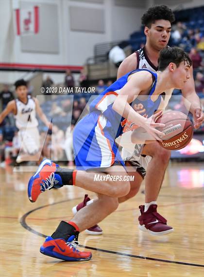 Thumbnail 2 in Slidell vs. Eula (UIL 1A Regional Semifinal) photogallery.