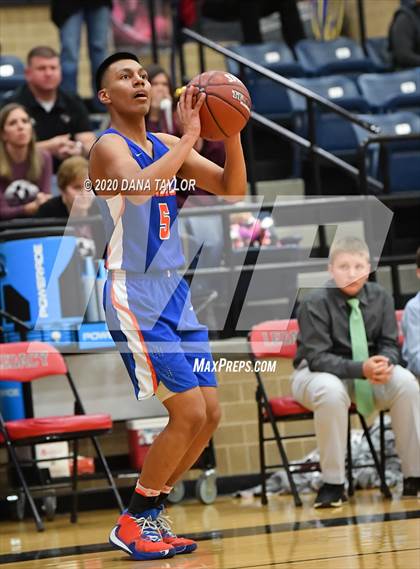Thumbnail 2 in Slidell vs. Eula (UIL 1A Regional Semifinal) photogallery.