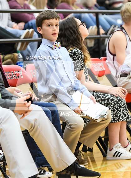 Thumbnail 2 in Slidell vs. Eula (UIL 1A Regional Semifinal) photogallery.