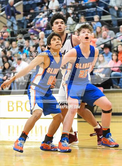 Thumbnail 3 in Slidell vs. Eula (UIL 1A Regional Semifinal) photogallery.