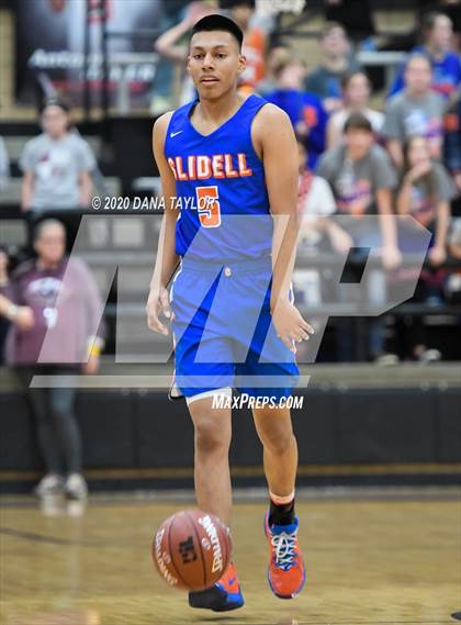 Thumbnail 3 in Slidell vs. Eula (UIL 1A Regional Semifinal) photogallery.