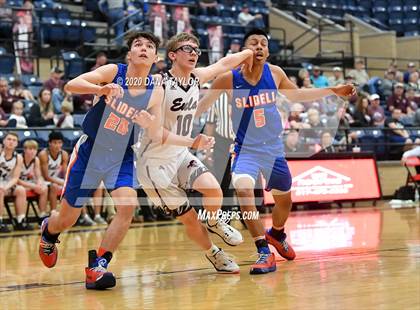 Thumbnail 2 in Slidell vs. Eula (UIL 1A Regional Semifinal) photogallery.