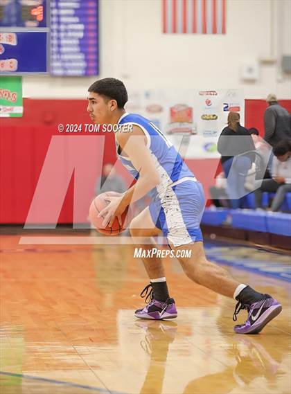 Thumbnail 2 in South San Antonio vs. Cleburne (Raising Cane's Key City Classic) photogallery.
