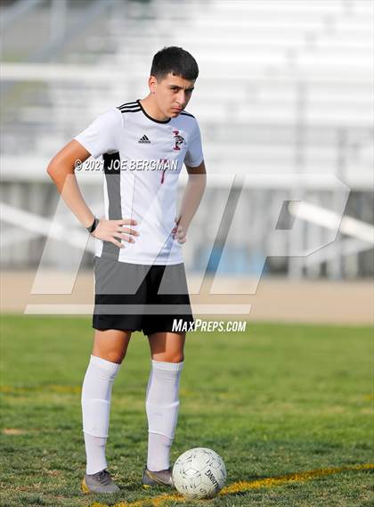 Thumbnail 2 in Independence @ Highland (CIF CS D3 Semifinal) photogallery.