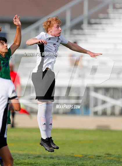 Thumbnail 2 in Independence @ Highland (CIF CS D3 Semifinal) photogallery.