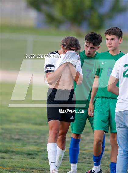 Thumbnail 2 in Independence @ Highland (CIF CS D3 Semifinal) photogallery.