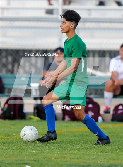 Thumbnail 3 in Independence @ Highland (CIF CS D3 Semifinal) photogallery.