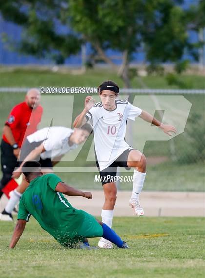 Thumbnail 1 in Independence @ Highland (CIF CS D3 Semifinal) photogallery.