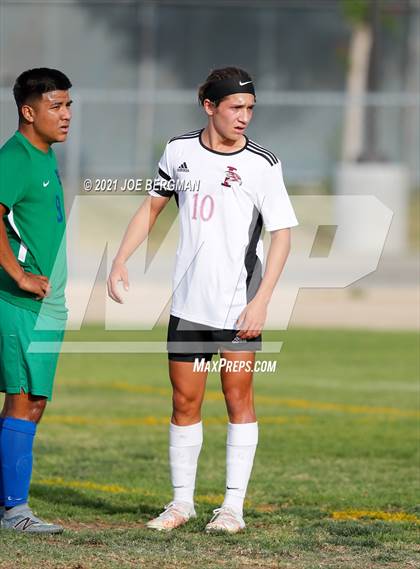 Thumbnail 3 in Independence @ Highland (CIF CS D3 Semifinal) photogallery.