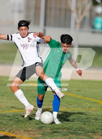 Thumbnail 3 in Independence @ Highland (CIF CS D3 Semifinal) photogallery.