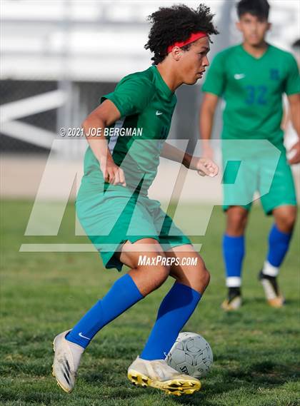 Thumbnail 2 in Independence @ Highland (CIF CS D3 Semifinal) photogallery.