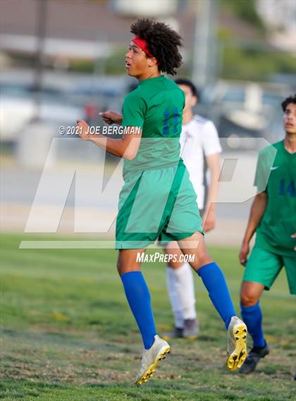 Thumbnail 3 in Independence @ Highland (CIF CS D3 Semifinal) photogallery.