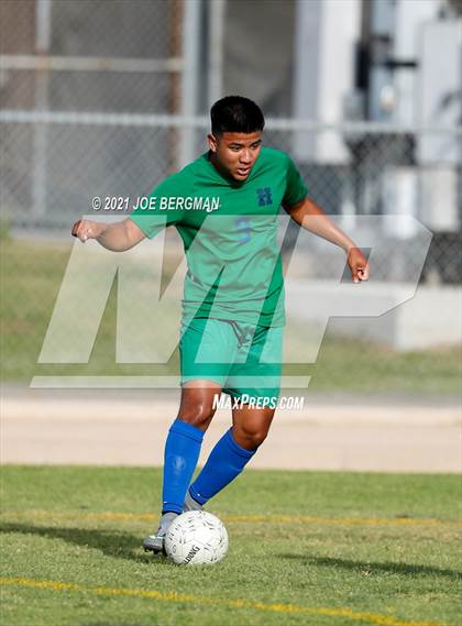 Thumbnail 2 in Independence @ Highland (CIF CS D3 Semifinal) photogallery.