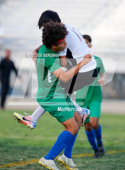 Thumbnail 2 in Independence @ Highland (CIF CS D3 Semifinal) photogallery.